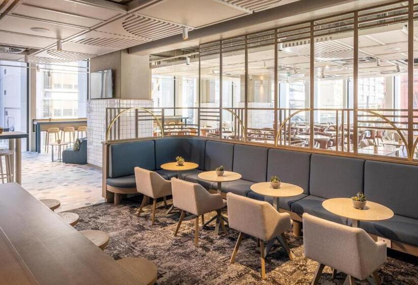 Отель Holiday Inn Express Auckland City Centre, An Ihg