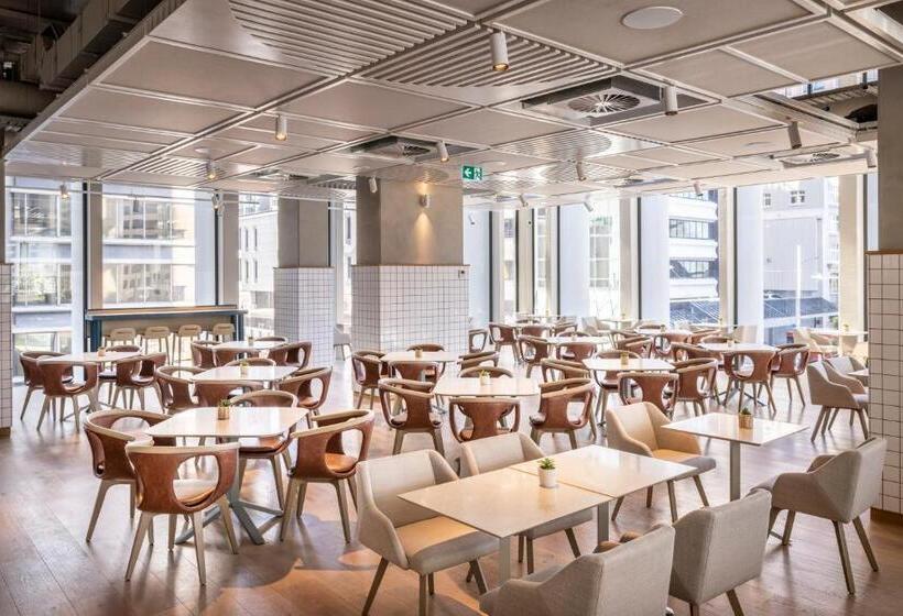 هتل Holiday Inn Express Auckland City Centre, An Ihg