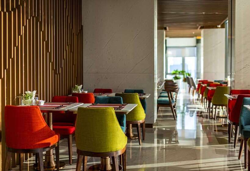 هتل Le Sands Oceanfront Danang