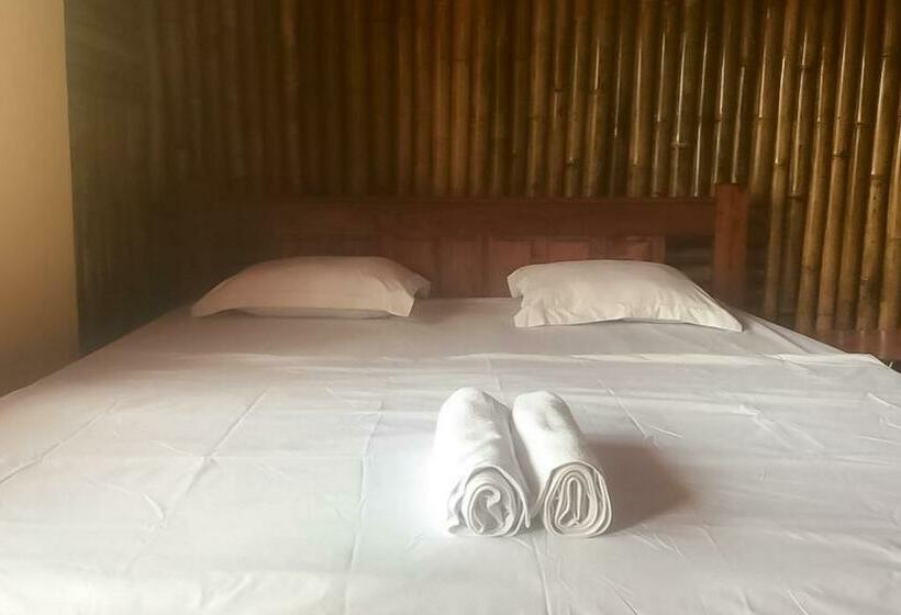 酒店 Oasis Samosir Near Wisata Batu Kursi Raja Siallagan Redpartner