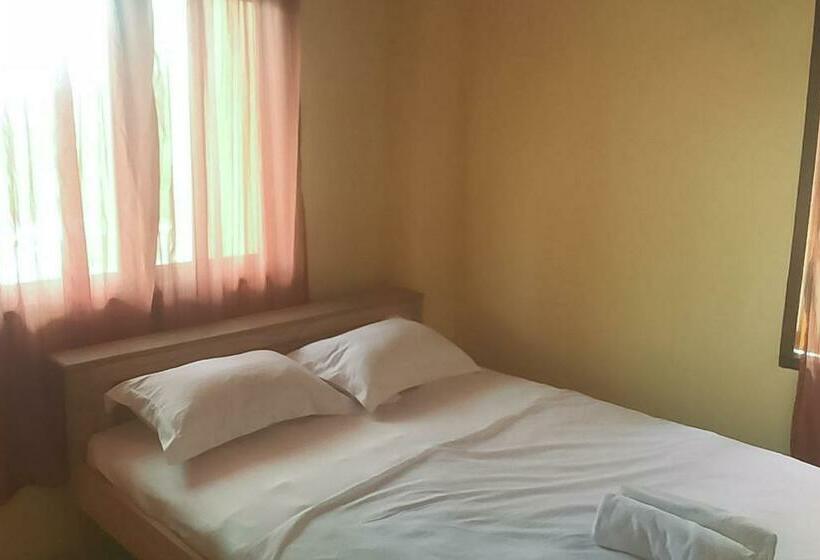 酒店 Oasis Samosir Near Wisata Batu Kursi Raja Siallagan Redpartner