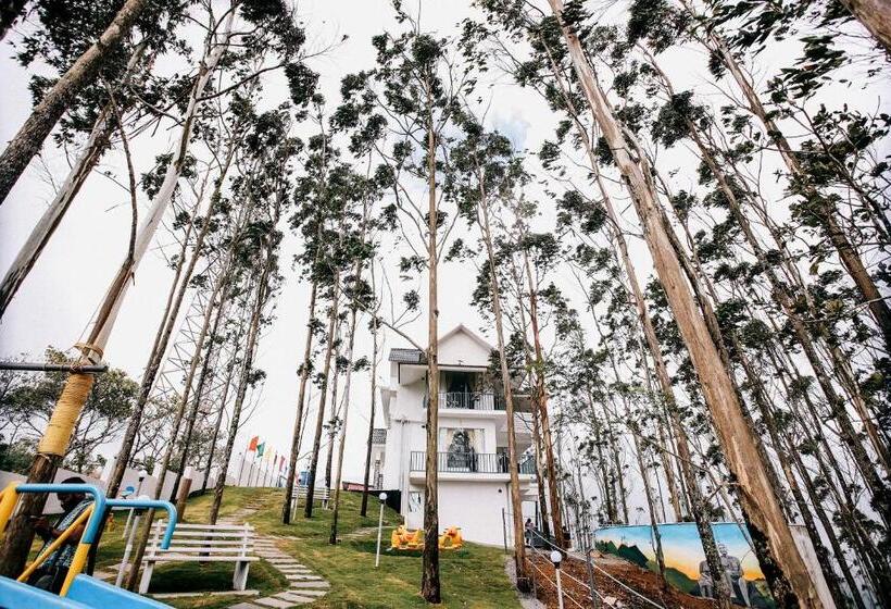 호텔 Paadi Holidays Ramakkalmedu