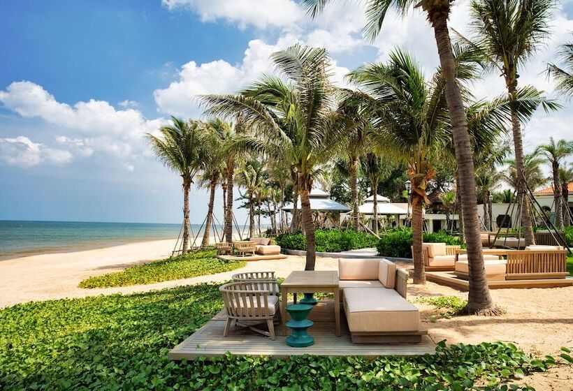 هتل Radisson Resort Phan Thiet