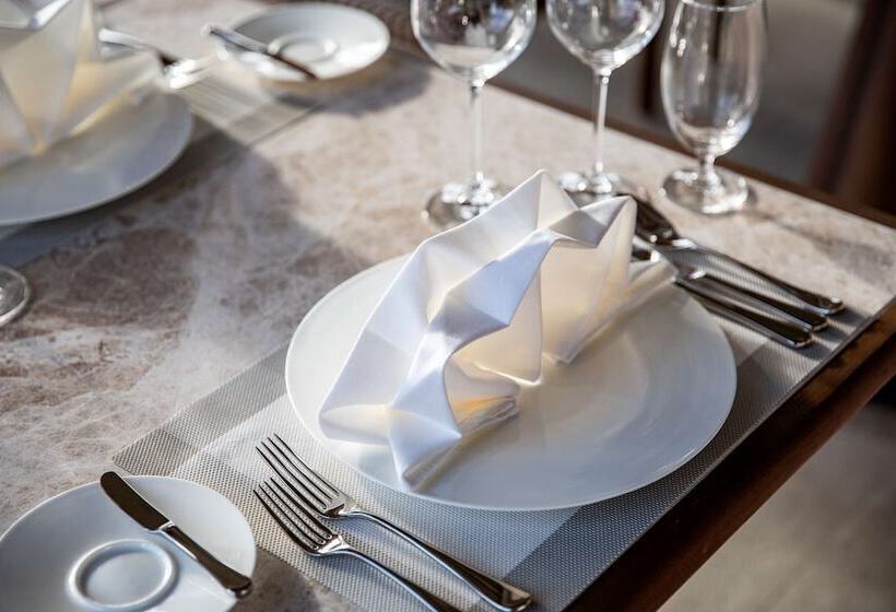 هتل Radisson Resort Phan Thiet