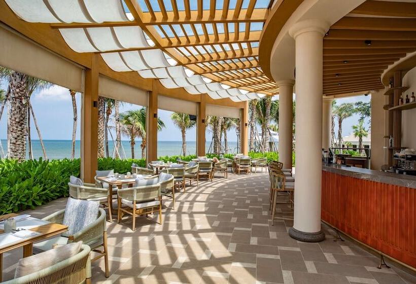 هتل Radisson Resort Phan Thiet