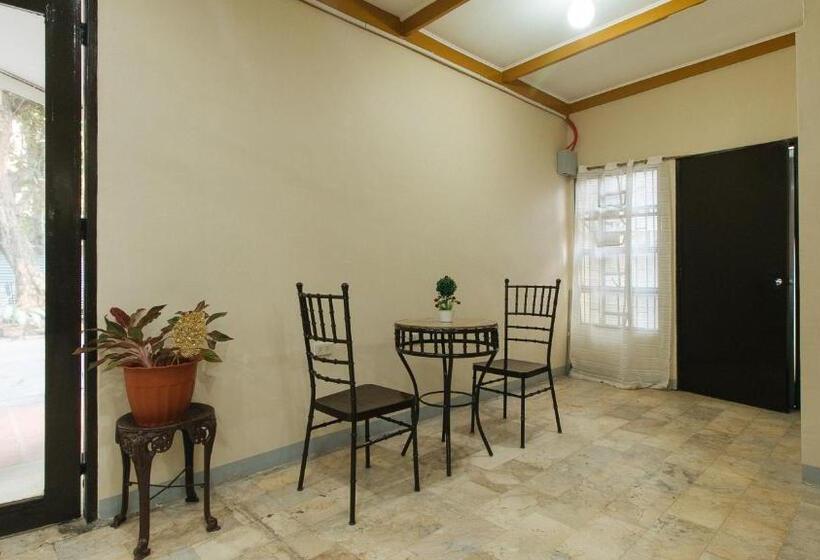 Reddoorz @ The V Jour Hotel Angeles