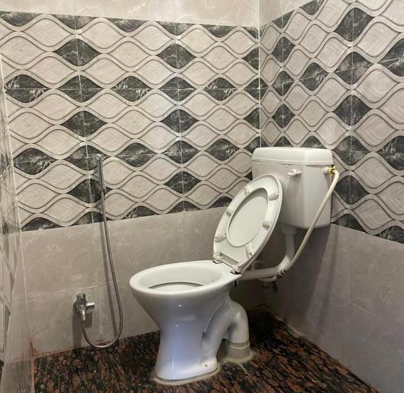 فندق Royal Embassy