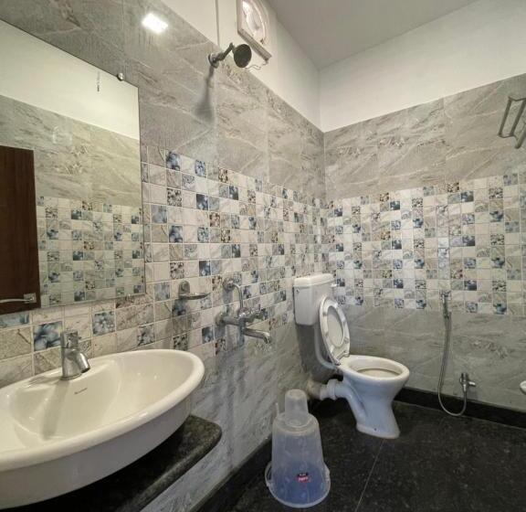 בית מלון כפרי Royal Embassy