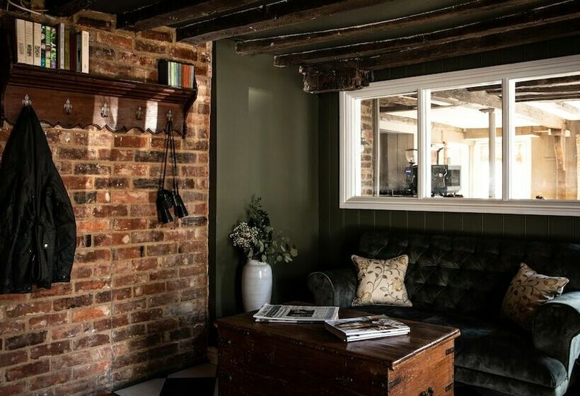 فندق The White Horse Boughton Under Blean