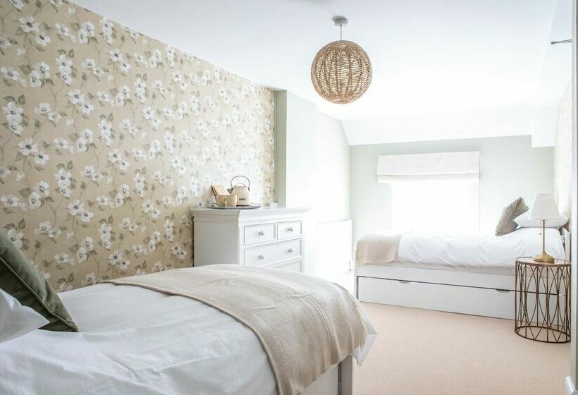 فندق The White Horse Boughton Under Blean