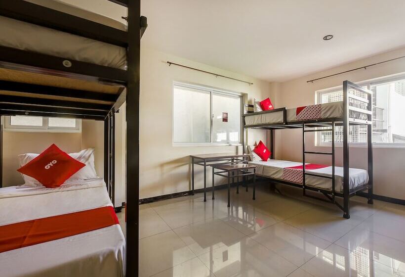 בית מלון כפרי Vaccinated Staff  Oyo 850 Clr Mn Inn