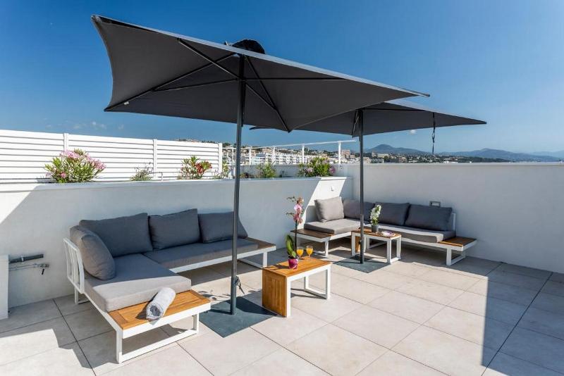 Nemea Appart Hotel Nice Arenas Aéroport