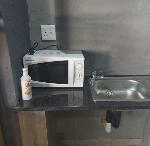 Nsuku Bed And Breakfast