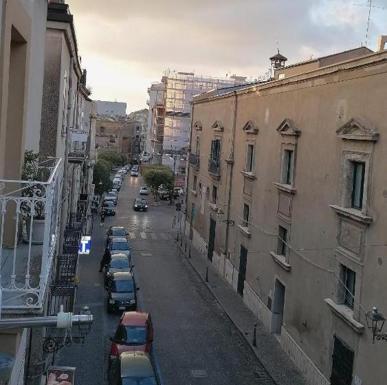 펜션 384 Guesthouse Rooms & Suite Enna