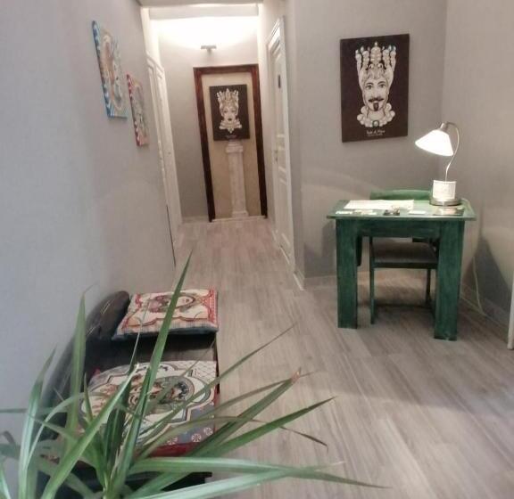 펜션 384 Guesthouse Rooms & Suite Enna