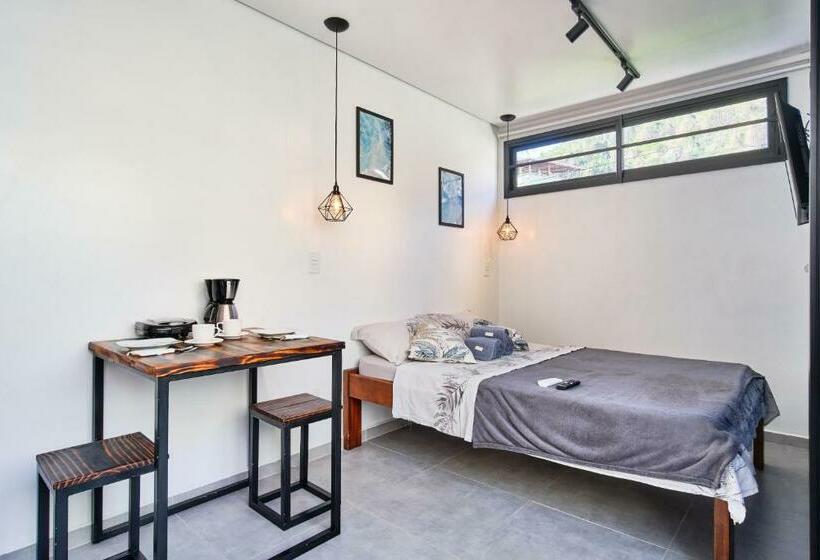 펜션 Guest House Econtainer