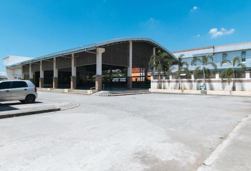 Reddoorz Premium @ Nick Hotel Gerona Tarlac