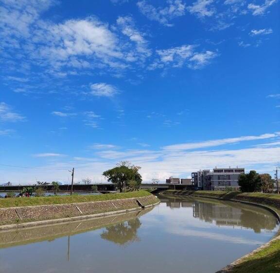 تختخواب و صبحانه 木可木可 包棟民宿