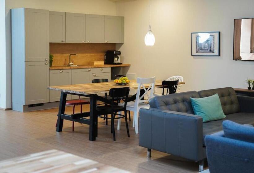 Citadines South Vienna