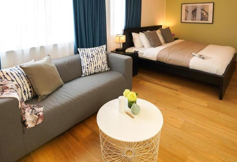 Citadines South Vienna