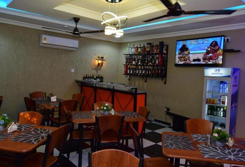 فندق Absor Royal