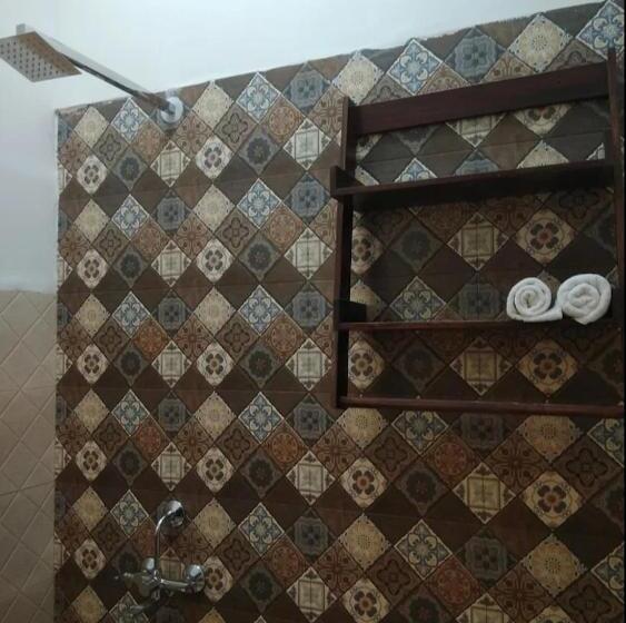 هتل Amata By The Beach