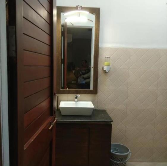 هتل Amata By The Beach