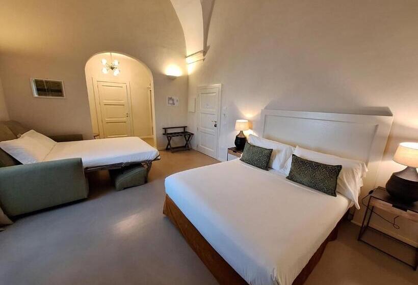 هتل Chiostro Dei Domenicani   Dimora Storica