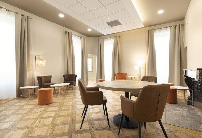 ホテル Domaine Et Château De Valinches