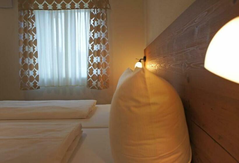 호텔 Heimfeld Restaurant Cafe