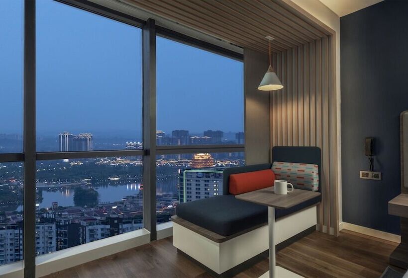 酒店 Holiday Inn Express Meishan Dongpo, An Ihg