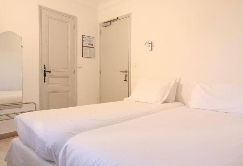 בית מלון כפרי Hôtel De La Plage   Hdlp