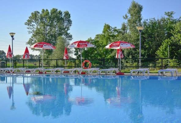 Отель Tenuta Larenzania