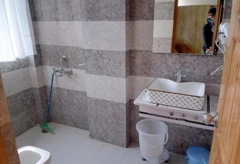 فندق The Belmount