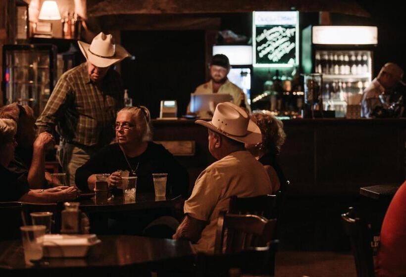 호텔 The Historic Leakey Inn