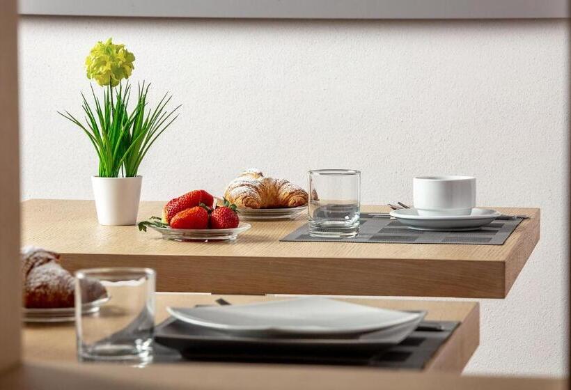 پانسیون Capotesta Luxury Rooms