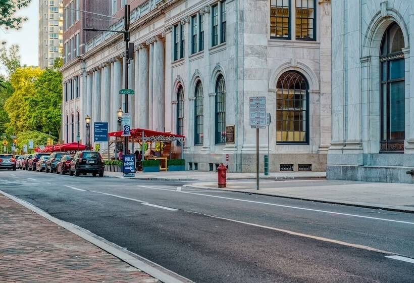 The Ledger Residences By Sosuite   Old City