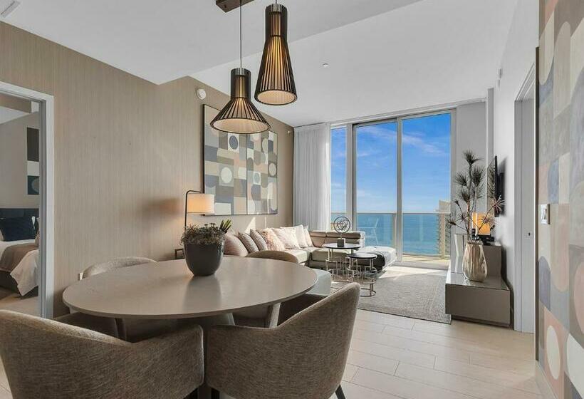 5 Star Hollywood Penthouse Breathtaking Ocean View Brand New 2br Bth