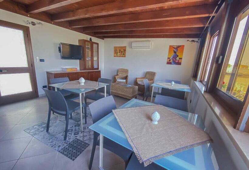 تختخواب و صبحانه Aparthotel Cortellenica