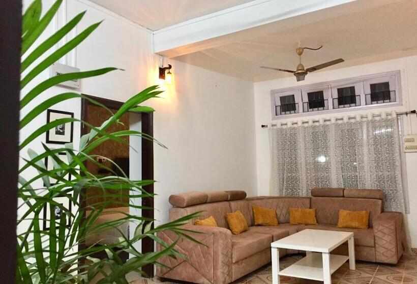 تختخواب و صبحانه La Belleza