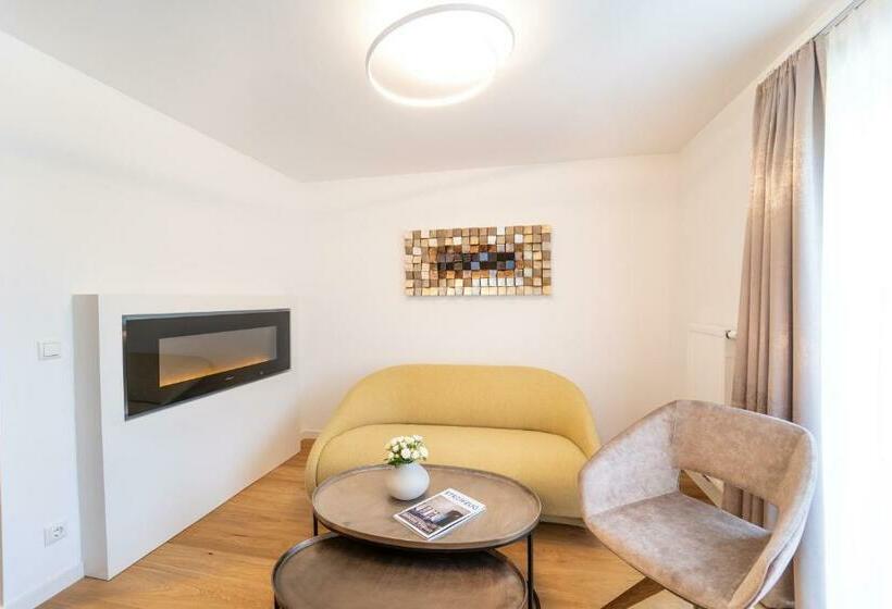 Отель Das Mondsee