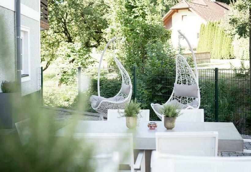 Отель Das Mondsee