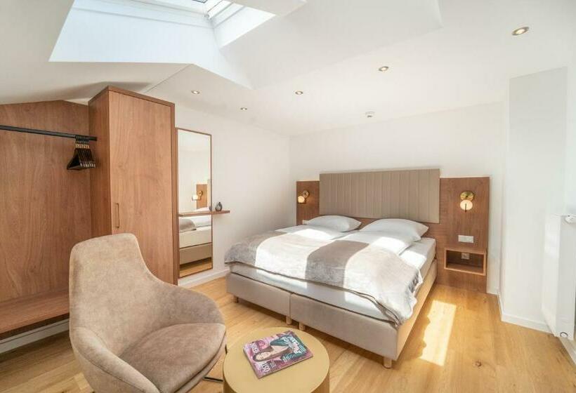 Отель Das Mondsee