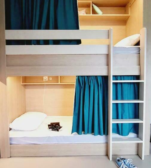 Отель L Etape Du Mont, Family Hostel