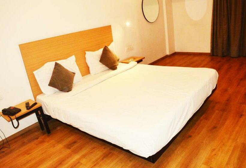 فندق Orient Avenue