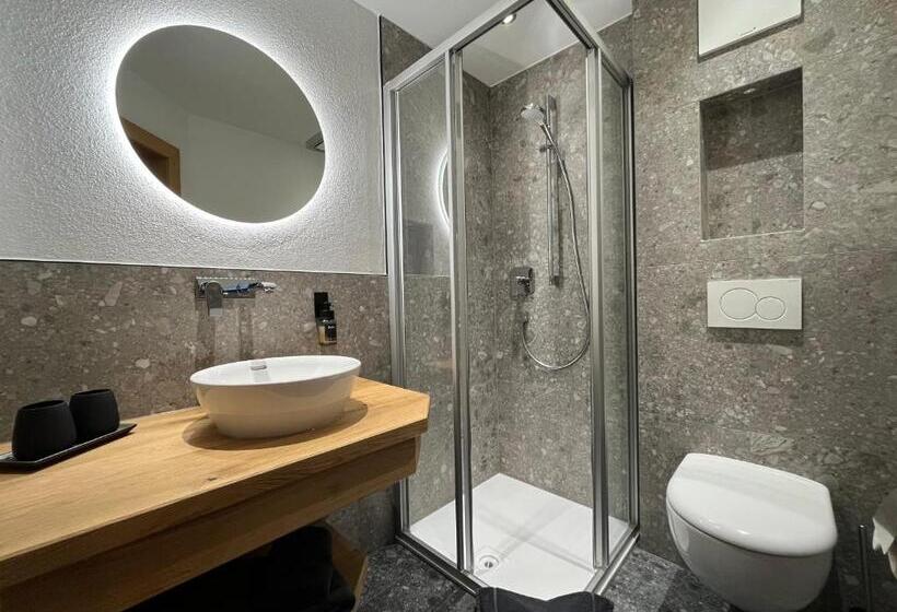 Отель Untergrundgut