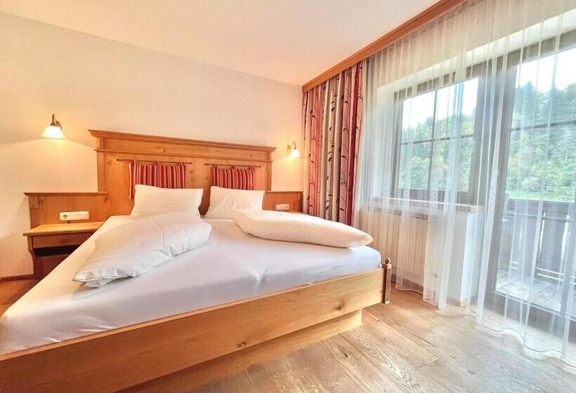 Отель Untergrundgut