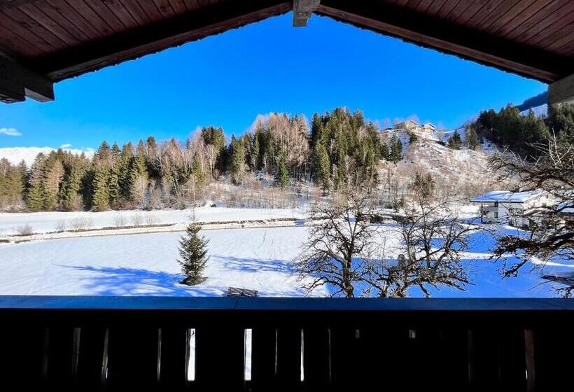 Отель Untergrundgut