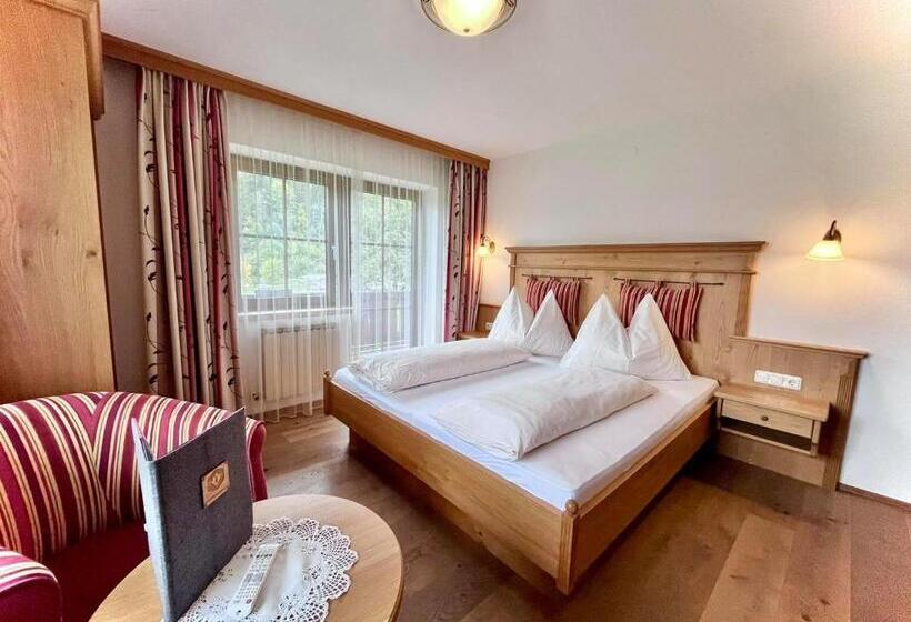 Отель Untergrundgut