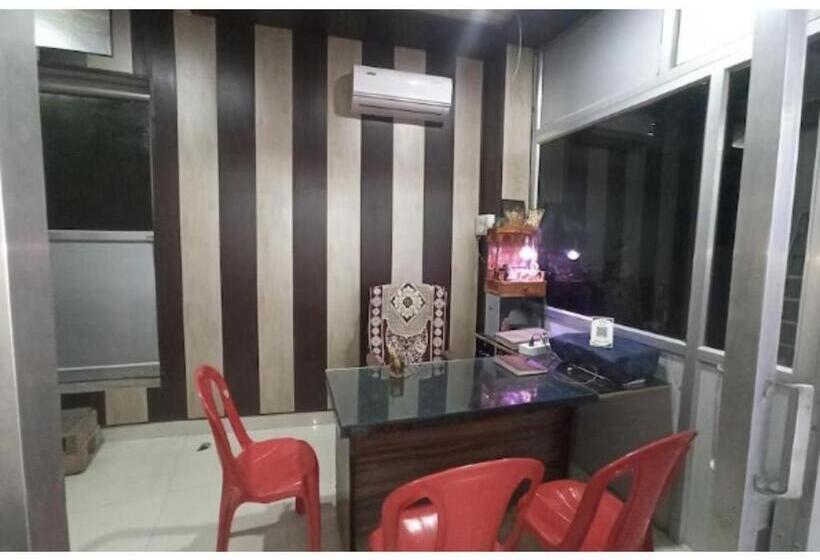 Отель White Stone Gonda